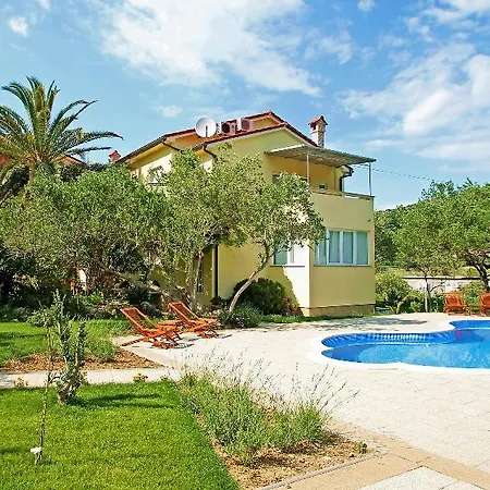 Mirjana - One Bedroom Hotel